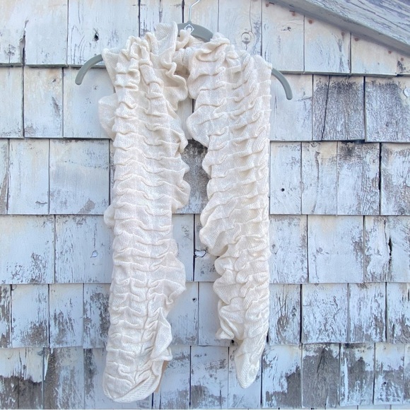 Knit 100% Alpaca Ruffle Scarf - Picture 2 of 5